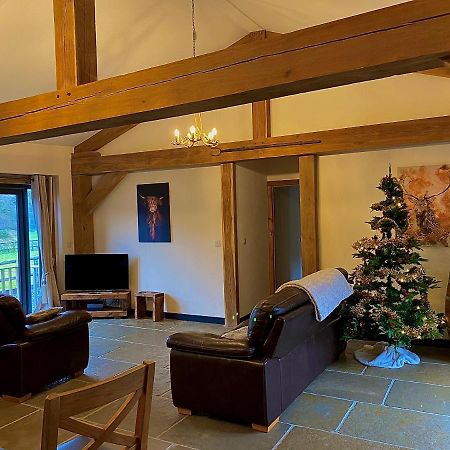 Trelaske Mill Cider Barn-With Hot Tub, Fire Pit Bbq Lewannick Exteriör bild