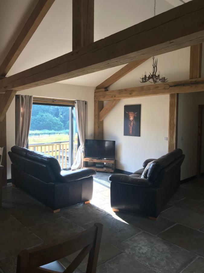 Trelaske Mill Cider Barn-With Hot Tub, Fire Pit Bbq Lewannick Exteriör bild